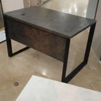 میز پایه فلزی،میز اداری، میز کارمندی،میز
