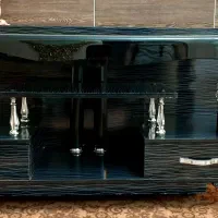 میز تلویزیون در حد نو