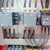 نیروی نیمه ماهر برق