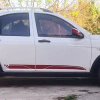 کوییک آر اس مدل ۱۴۰۲ سفید قرمز