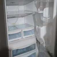 یک دستگاه ماشین لباسشویی ۵ کیلویی  و یخچال دودرب