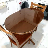 میز ناهارخوری 2 نفره بسیار تمیز با شیشه