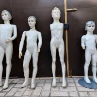 مانکن بچگانه