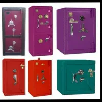 بازار مرکزی گاوصندوق یزد.تحویل فقط بایک تماس