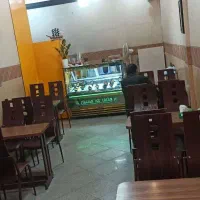 میز وصندلی
