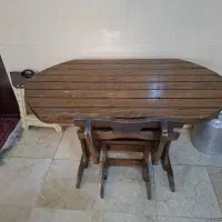 میز ناهارخوری ۴ نفره.