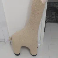 عروسک‌(شتر لاما)|اسباب‌بازی بچه|قم, بنیاد|دیوار