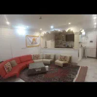 طبقه بالای مغازه بسیار شیک