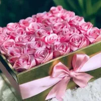 رز جاودان‌فقط داخل باکس شاخه ای ۵۰هزار