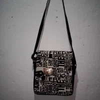 کیف زنانه.|کیف، کفش، کمربند|ساری, |دیوار