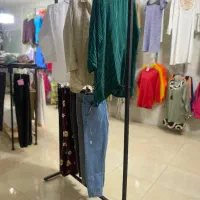 رگال ایستاده و رخت آویز