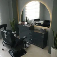 کمد و آیینه نوردار