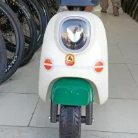 شارژی وسپا طرح سوئدی (غلامی)|اسباببازی بچه|زاهدان, |دیوار