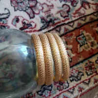 النگوی طلاا روس.