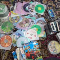 تعدادی سی دی و کاست ضبط صوت به فروش میرسد|فیلم و موسیقی|خوی, |دیوار