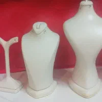 پایه لوازم زینتی و اکسسوری