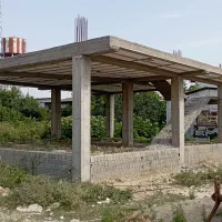 زمین نیمه ساخت ۲۰۰متر کل زمین