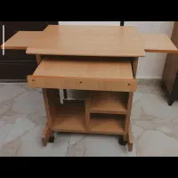 میز تحریر/میز کامپیوتر