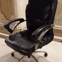 یک عددصندلی اداری