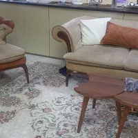 مبل چستر ۷ نفره و میز ناهار خوری