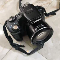 دوربین کنون در حد