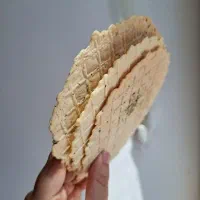 نان خشک طعم دار جو