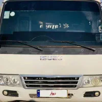 مینی بوس ایسوزو