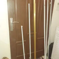 تعدادی چوب پرده نو.