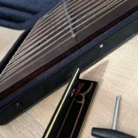 سنتور ۲ مهر|سازهای سنتی|اندیشه, اندیشه فاز ۳|دیوار