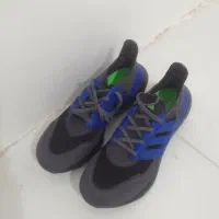 کفش آدیداس ultraboost(د8 میلیون زیر قیمت بازار)|کیف، کفش، کمربند|شیراز, صنایع الکترونیک|دیوار