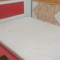 تختخواب ۲ نفره همراه با تشک