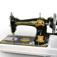 چرخ خیاطی سالم سالم و استفاده نشده همراه جعبه