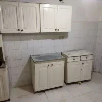 کابینت فلزی ضخیم و تمیز