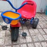 سه چرخه و ماشین حمل کودک