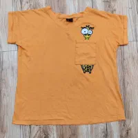 تعدادی لباس در هر سایز|لباس|میانه, |دیوار