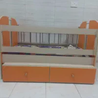 تخت کودک در حد نو کاملا تمیز