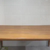میز بزرگ نهار خوری