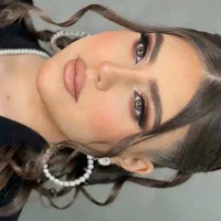 خدمات میکاپ عروس و همراهی با تخفیف روز دختر|خدمات آرایشگری و زیبایی|بم, |دیوار