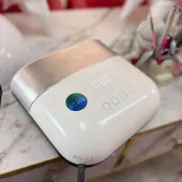 ۲ عدد دستگاه یووی سان اصلی|آرایشگاه و سالنهای زیبایی|تبریز, |دیوار