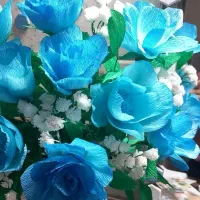 گل‌های دست‌ساز آبی و سفید ،خاص، ظریف و متفاوت