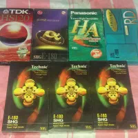 ۷ عدد نوار ویدیو پلمپ و قدیمی با هم ۴۵۰ هزار تومان