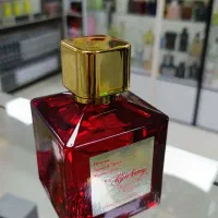 گالری عطر گولان|آرایشی، بهداشتی، درمانی|سنندج, |دیوار