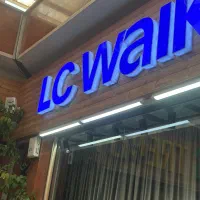 چنلیوم و تابلو مارک ال سی وایکیکی|فروشگاه و مغازه|ماکو, |دیوار