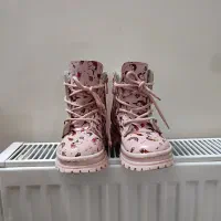 کفش بچگانه سایز ۲۸|کفش و لباس بچه|اهر, |دیوار