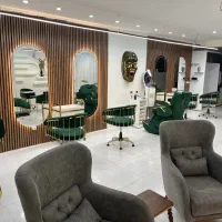 استخدام پرسنل ناخن.مژه و...در سالن زیبایی فرمژه