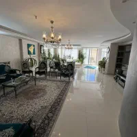 آپارتمان ۲۰۰ متری/حیاط اختصاصی/باغ زیار