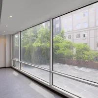 ۳۲۰متر تجاری بر خردمند جنوبی ملکیت وسرقفلی