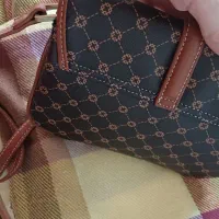 کیف برند sussan استرالیا هستش|کیف، کفش، کمربند|ساری, |دیوار