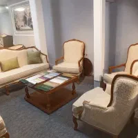 به یک فروشنده ماهر و مجرب و تسلط کامل رو فروشندگی