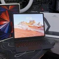 iPad pro M1 12.9 یک ترا